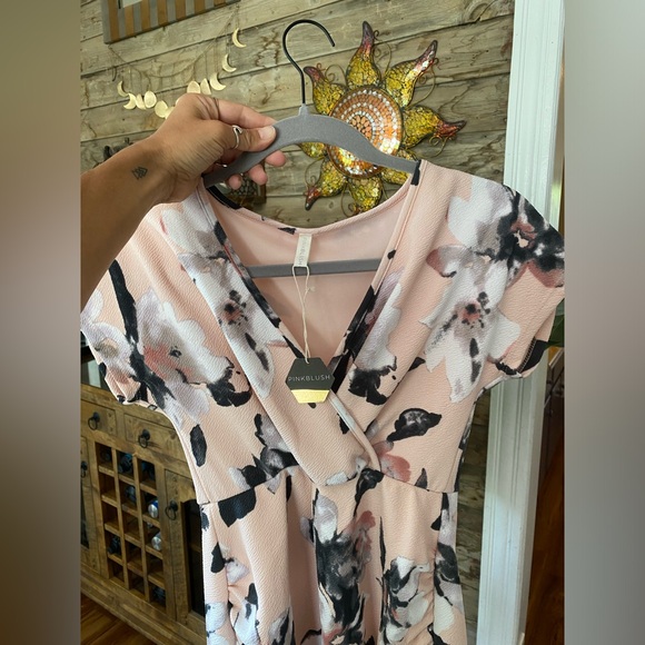 Pinkblush Fitted Maternity Dress NWT - S - Picture 10 of 11